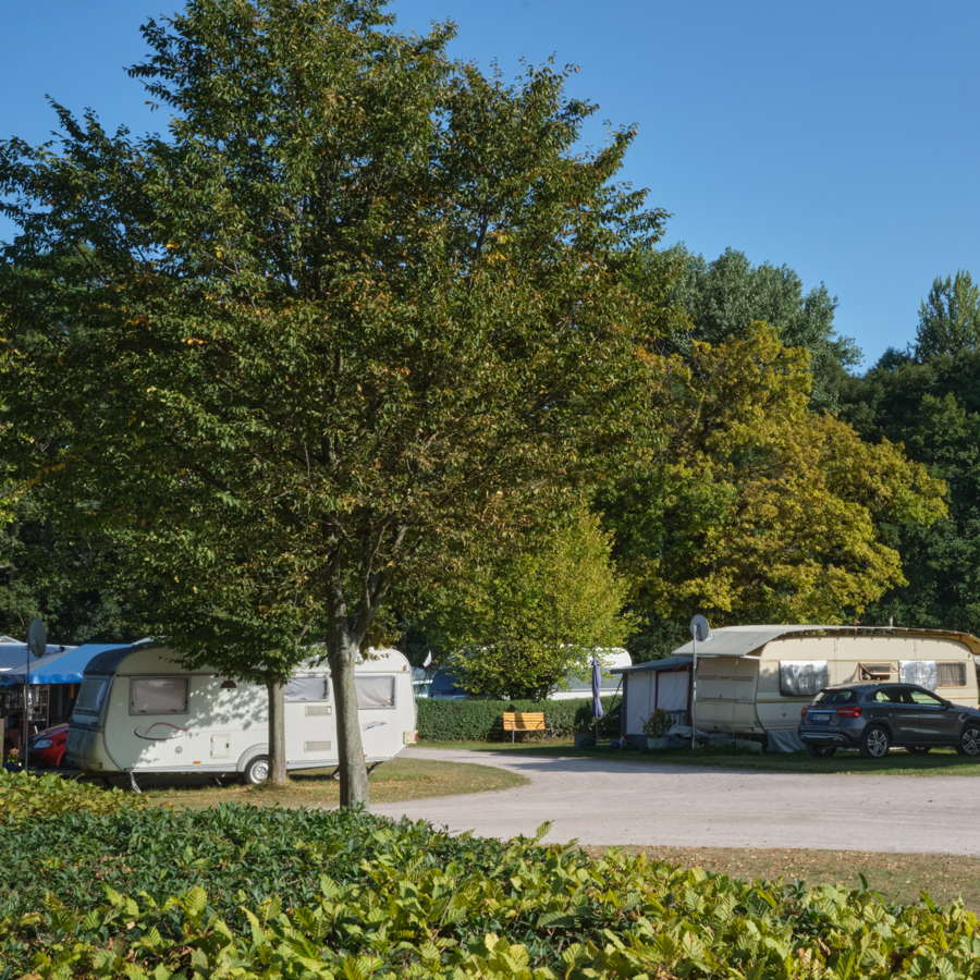 wohnwagen stellplatz