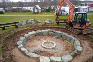 camping drei gleichen feuerstelle bauphase